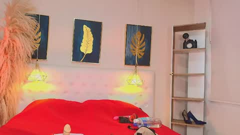 Snapshot of _malikaa_ chatting on April 30, 1:50 pm malka online show from April 30, 1:50 pm