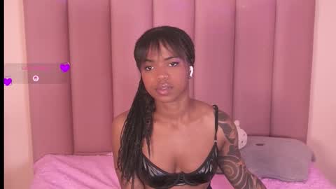 Snapshot of _marcela_22 chatting on March 24, 3:33 am MARCELA online show from March 24, 3:33 am