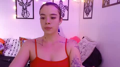 Snapshot of _marcela_wi chatting on December 18, 10:13 pm Marce online show from December 18, 10:13 pm