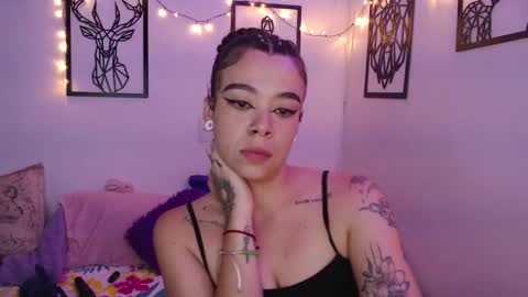 Snapshot of _marcela_wi chatting on February 7, 1:25 am Marce online show from February 7, 1:25 am