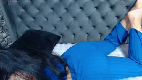  Mari  online show from November 25, 8:14 am