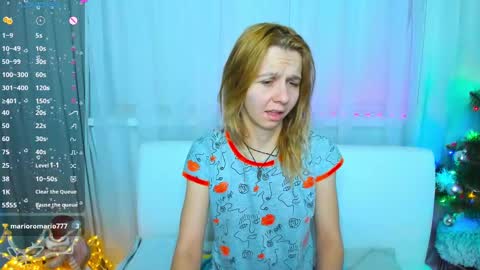 Snapshot of _mari_so chatting on January 20, 1:50 am Scarlett online show from January 20, 1:50 am
