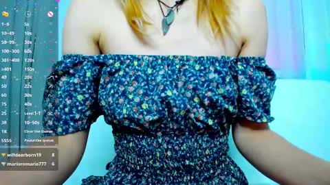 Snapshot of _mari_so chatting on January 20, 4:54 am Scarlett online show from January 20, 4:54 am