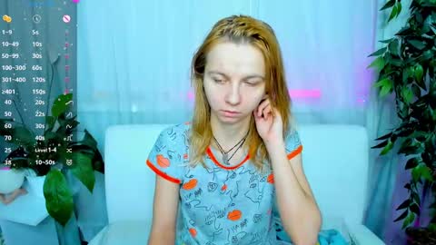 Snapshot of _mari_so chatting on January 30, 1:33 am Scarlett online show from January 30, 1:33 am