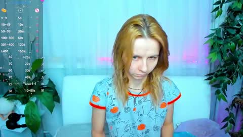 Snapshot of _mari_so chatting on January 31, 1:43 am Scarlett online show from January 31, 1:43 am