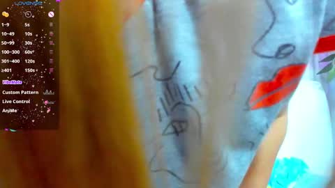 Snapshot of _mari_so chatting on January 31, 4:47 am Scarlett online show from January 31, 4:47 am