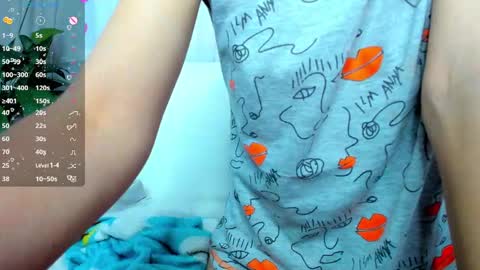 Snapshot of _mari_so chatting on February 2, 2:06 am Scarlett online show from February 2, 2:06 am