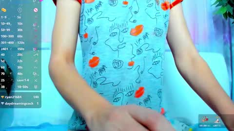 Snapshot of _mari_so chatting on February 5, 4:48 am Scarlett online show from February 5, 4:48 am