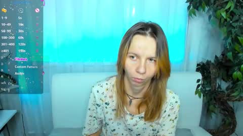 Snapshot of _mari_so chatting on September 13, 5:29 am Scarlett online show from September 13, 5:29 am