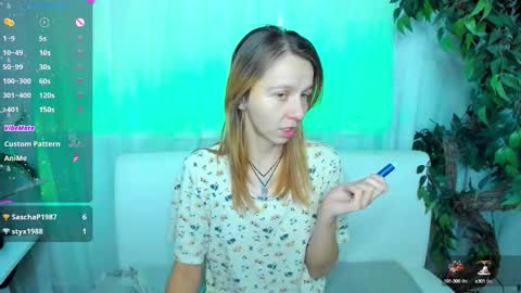 Snapshot of _mari_so chatting on September 20, 6:14 am Scarlett online show from September 20, 6:14 am