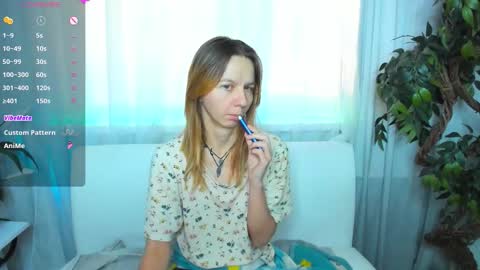 Snapshot of _mari_so chatting on October 4, 8:12 am Scarlett online show from October 4, 8:12 am