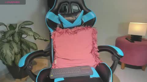 Snapshot of _maria_foxx_ chatting on May 18, 11:32 pm Maria online show from May 18, 11:32 pm