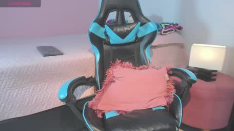 Snapshot of _maria_foxx_ chatting on June 12, 5:23 pm Maria online show from June 12, 5:23 pm