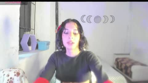 Mariana Fox online show from April 14, 1:50 pm