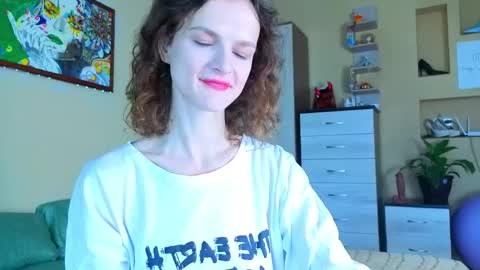 Sophia online show from May 9, 4:17 am