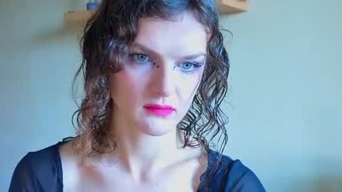 Sophia online show from July 31, 8:47 am