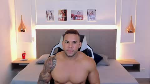 Snapshot of _matthew_santos_ chatting on June 20, 1:30 am _matthew_santos_ online show from June 20, 1:30 am