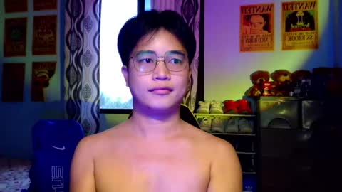 Snapshot of _maxurbate chatting on April 28, 9:36 am MAX Dont forget to follow online show from April 28, 9:36 am