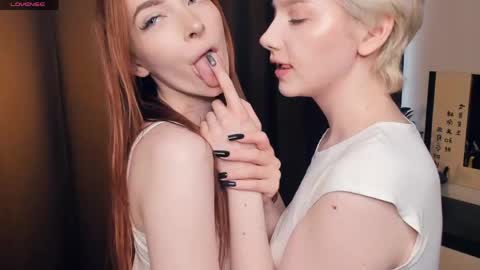 Elva and Kate  online show from April 26, 7:28 am