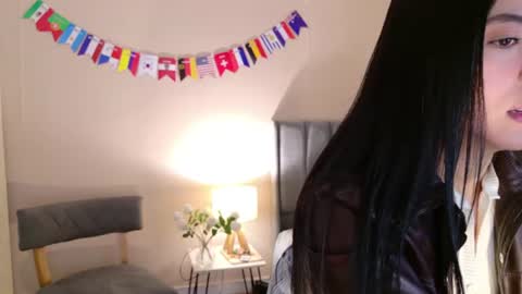 Snapshot of _megaan__ chatting on June 29, 11:54 am Megan online show from June 29, 11:54 am