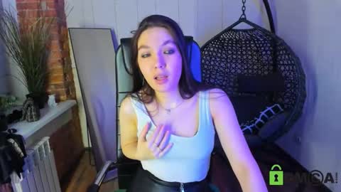 Melissa online show from March 10, 8:47 pm