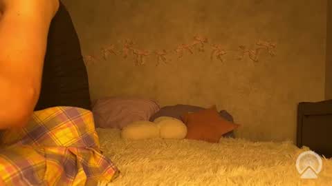 Snapshot of _meowmeowmeow chatting on July 12, 7:49 pm CAT online show from July 12, 7:49 pm