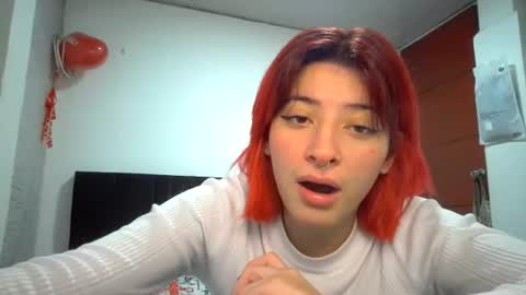 Snapshot of _mia_foster1 chatting on June 18, 3:29 am Mia-foster online show from June 18, 3:29 am