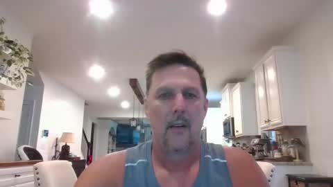 Snapshot of _mike_likes chatting on July 17, 10:25 pm Mike online show from July 17, 10:25 pm