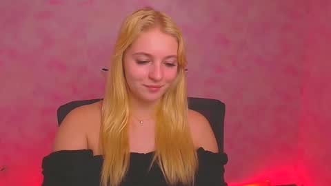 Snapshot of _mila_la_ chatting on January 2, 3:51 pm Melanie online show from January 2, 3:51 pm