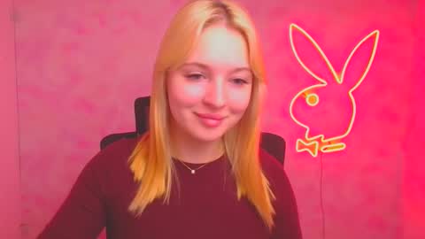 Snapshot of _mila_la_ chatting on October 16, 11:33 am Melanie online show from October 16, 11:33 am