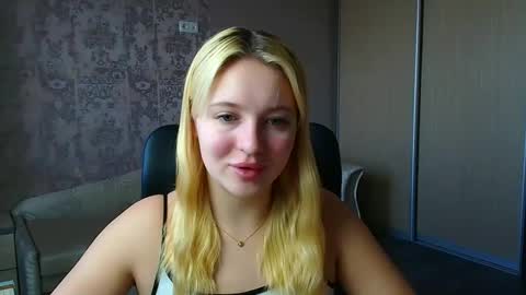 Melanie online show from February 28, 10:49 am