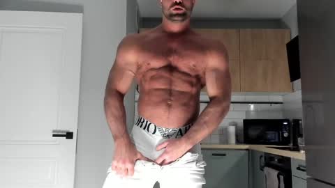 Snapshot of _miles19 chatting on May 15, 11:06 am _miles19 online show from May 15, 11:06 am