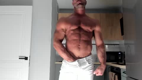_miles19 online show from July 26, 9:49 am