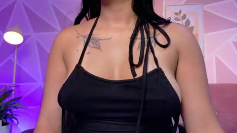 Call me Miley  online show from July 18, 9:02 am