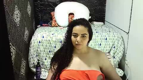 _milf_naughty online show from October 28, 3:36 pm