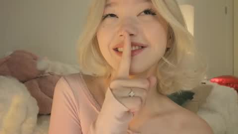 Kim online show from February 26, 5:17 am