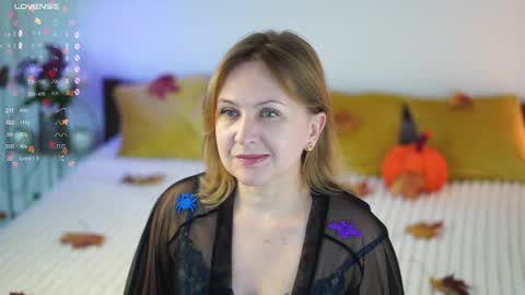 _million_dollarsmile online show from October 22, 9:42 am