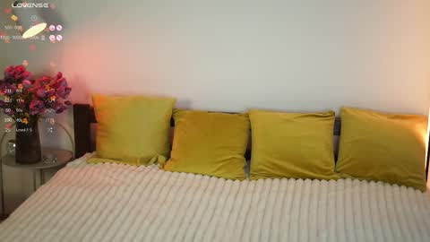 _million_dollarsmile online show from November 17, 5:13 am