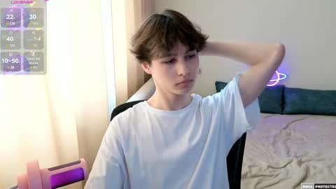 Snapshot of _milway_ chatting on June 1, 12:40 pm Luka online show from June 1, 12:40 pm