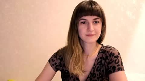 Snapshot of _minnie_boo_ chatting on August 1, 8:52 pm Boo online show from August 1, 8:52 pm
