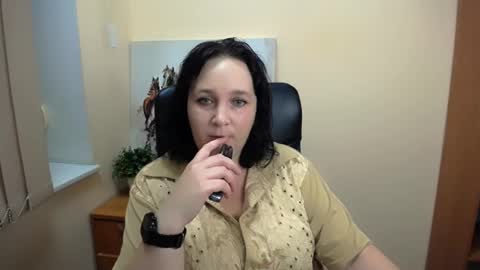 Snapshot of _miranda_sun chatting on September 23, 7:44 am Miranda online show from September 23, 7:44 am