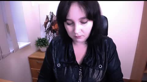 Snapshot of _miranda_sun chatting on October 6, 7:17 am Miranda online show from October 6, 7:17 am