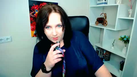 Snapshot of _miranda_sun chatting on June 18, 9:36 am Miranda online show from June 18, 9:36 am