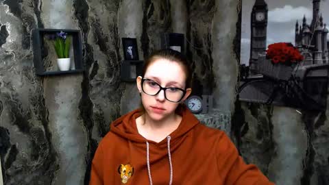 Snapshot of _miraterri_ chatting on February 20, 6:50 am Mira online show from February 20, 6:50 am