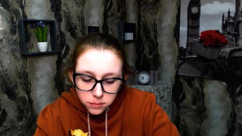 Snapshot of _miraterri_ chatting on February 20, 9:55 am Mira online show from February 20, 9:55 am