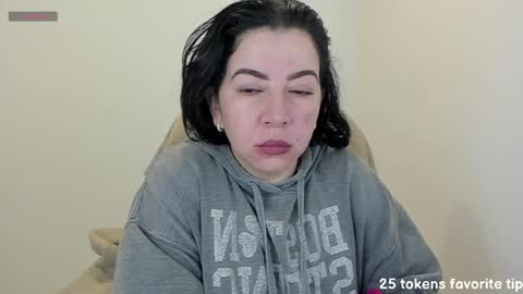 _miss_coco_ online show from January 25, 10:40 am