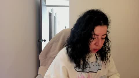 _miss_coco_ online show from April 28, 12:32 pm