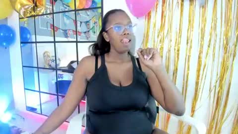 Snapshot of _miss_khaleesi_ chatting on June 17, 3:57 pm _miss_khaleesi_ online show from June 17, 3:57 pm