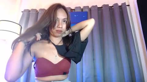Snapshot of _miss_melody chatting on May 18, 12:18 am _miss_melody online show from May 18, 12:18 am