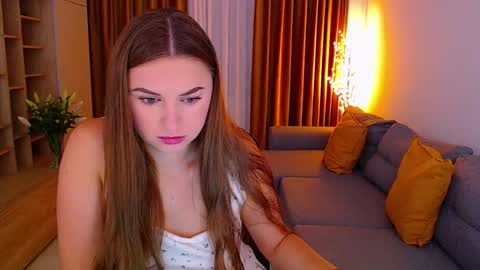 Snapshot of _miss_mia chatting on September 18, 3:08 am Mia online show from September 18, 3:08 am